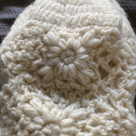 Earth Divas Cream Wool Crochet Beanie Fair Trade Made - Picture 2 of 6